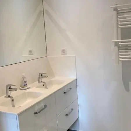 Paisible Proche Du Mans Avec Piscine Privee, 4 Chambres, Wi-fi Et Parking Gratuit - Fr-1-410-428 Prázdninový dům Montfort-le-Gesnois