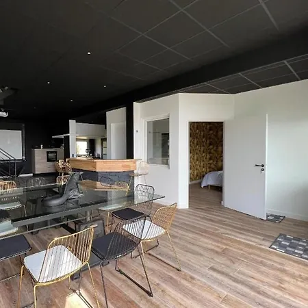 Prázdninový dům Paisible Proche Du Mans Avec Piscine Privee, 4 Chambres, Wi-fi Et Parking Gratuit - Fr-1-410-428 Montfort-le-Gesnois