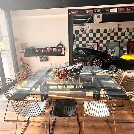 Paisible Proche Du Mans Avec Piscine Privee, 4 Chambres, Wi-fi Et Parking Gratuit - Fr-1-410-428 Prázdninový dům